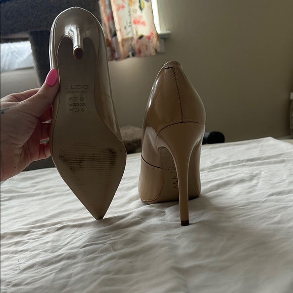 Aldo Classic Beige Heels - Picture 2 of 2